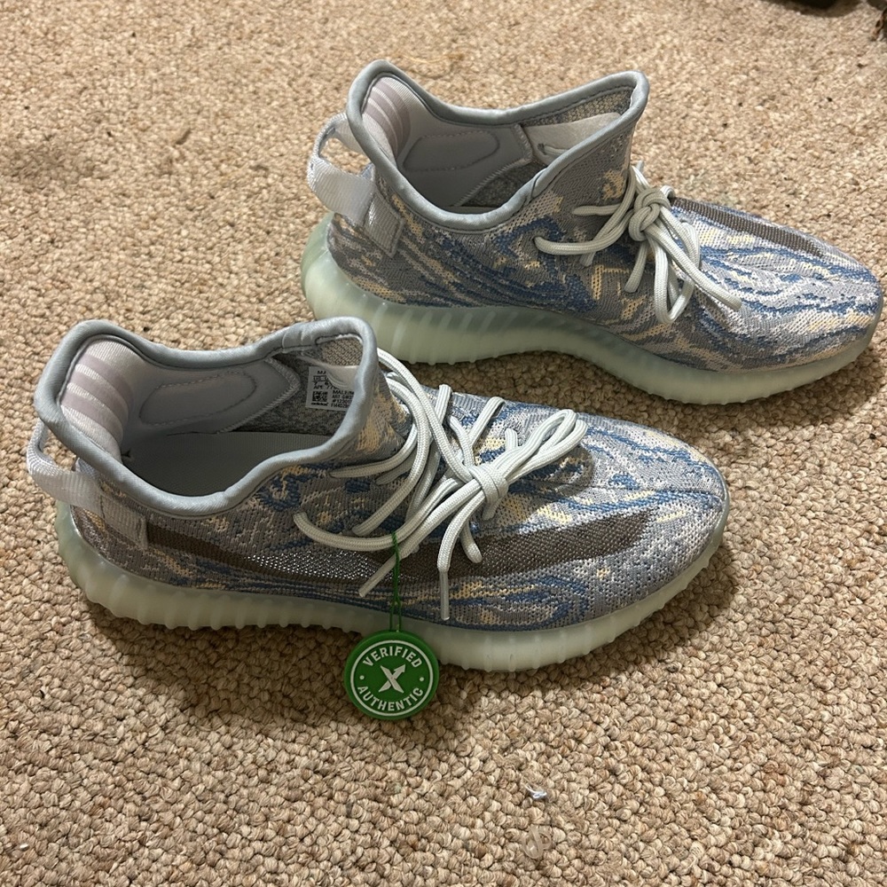 Adidas Yeezy Boost 350 V2 MX Frost Blue NWT new